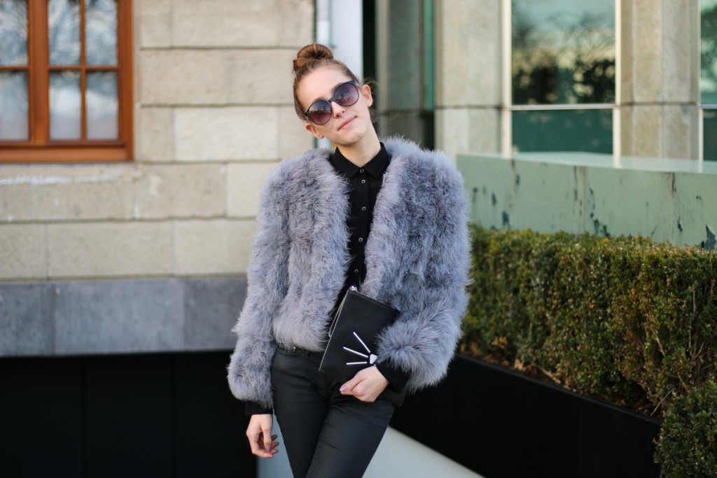 Yeti - 17 - BCBG fur jacket